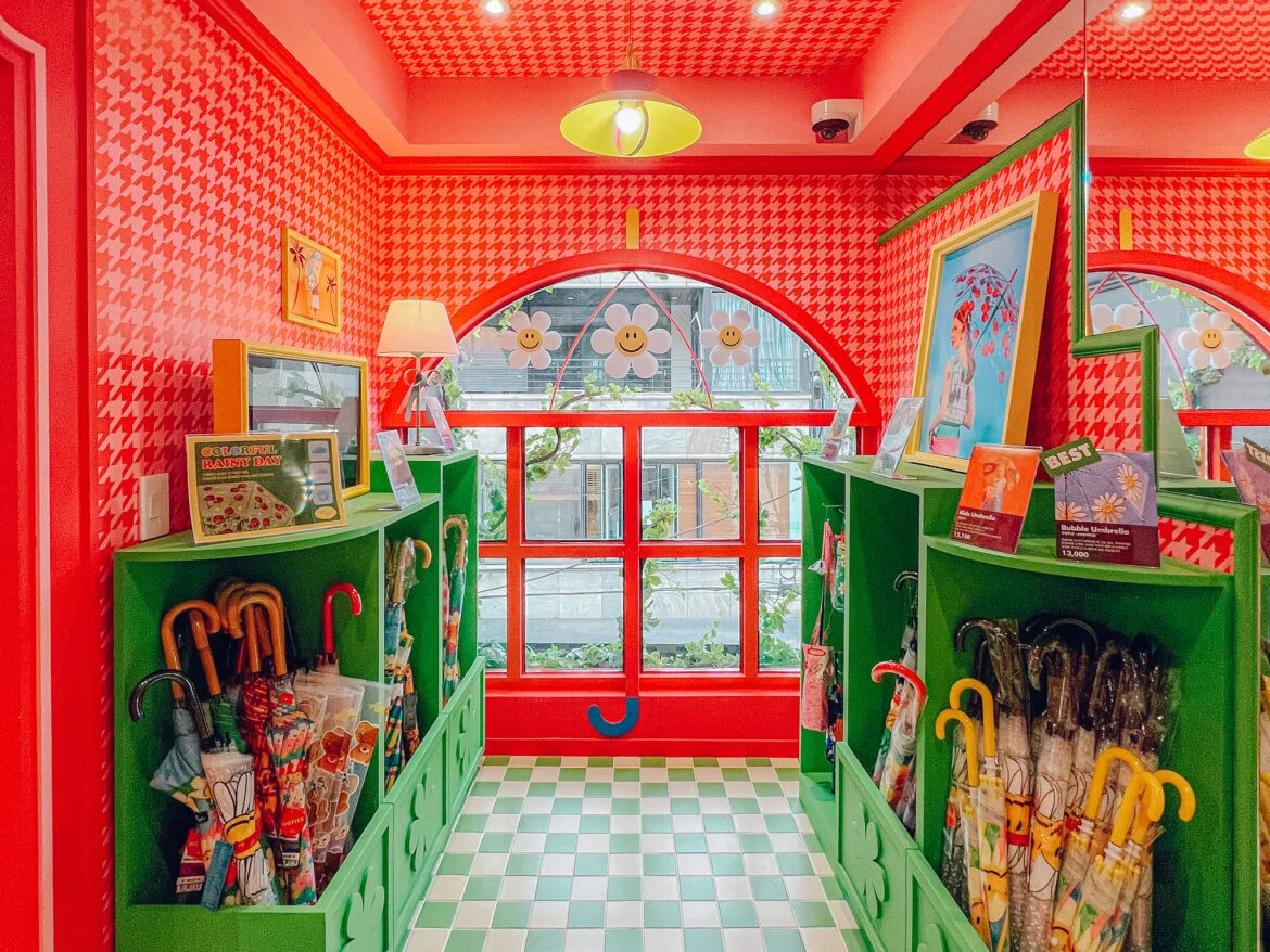 Wiggle Wiggle Zip: A Colorful and Whimsical Shopping Experience in
