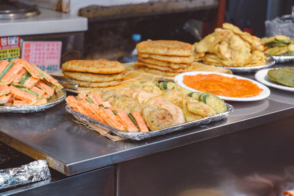 Food in Gwangjang Market + How Much to Spend & Recommended Stalls